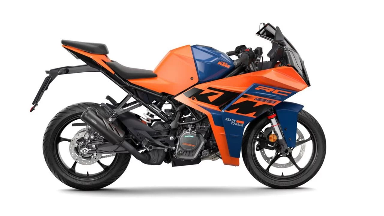 Vista lateral KTM RC125 2024, estética racing apta para carnet B