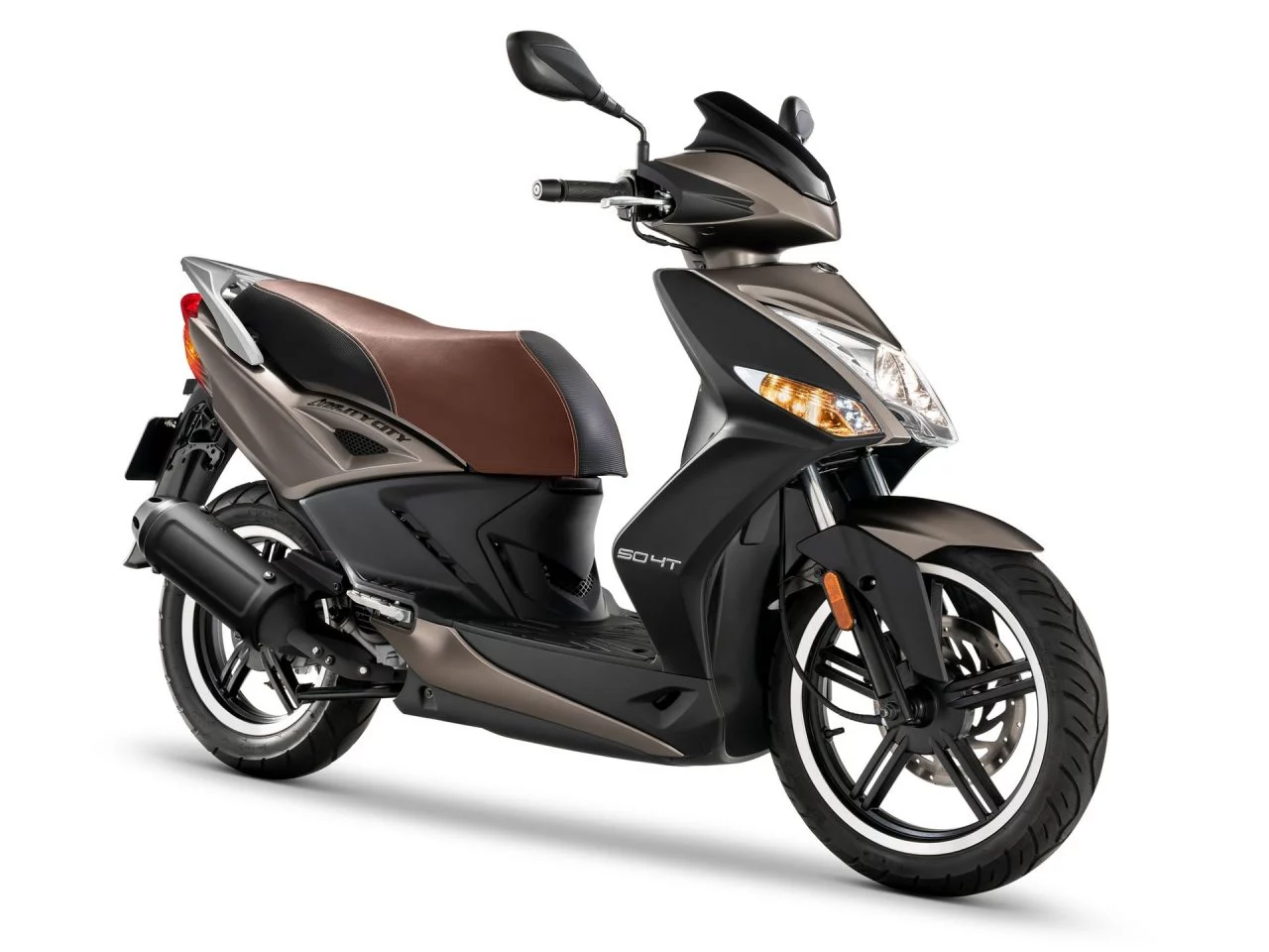 Scooter Kymco Agility City 50 con estética de cilindrada superior y eficiencia en consumo.