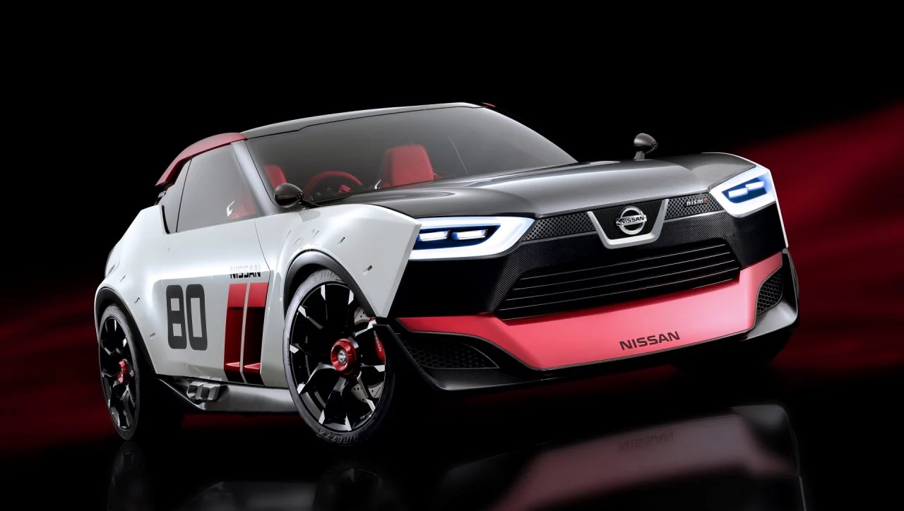 Vista frontal y lateral del Nissan IDx, promete competir con el Honda Prelude.