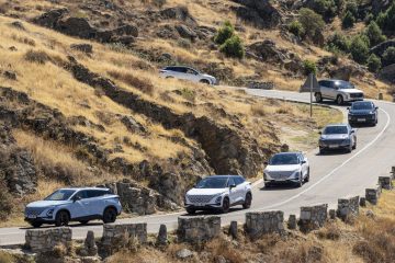 Convoy de Omoda 5 en pruebas por carretera de montaña