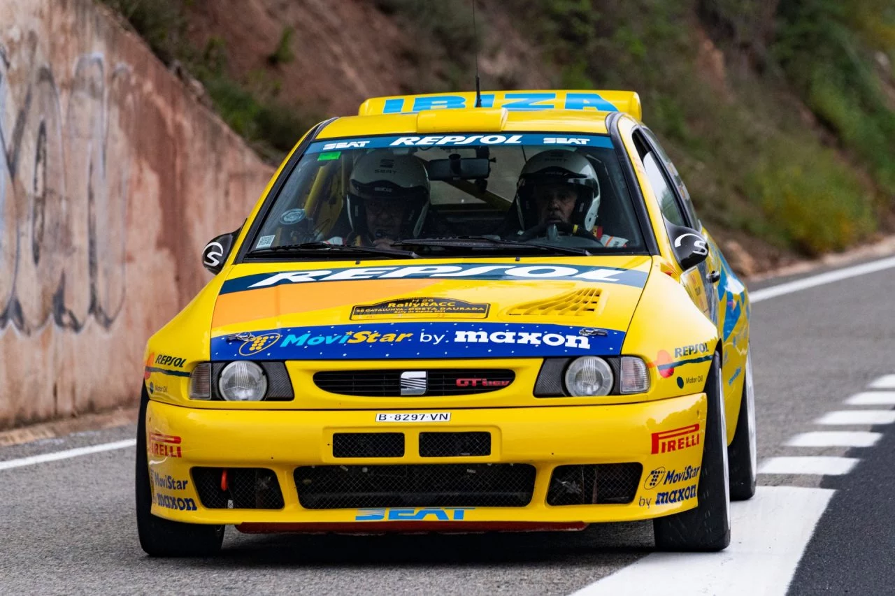 SEAT Ibiza Kit Car, ícono de rallyes con motor de altas revoluciones.