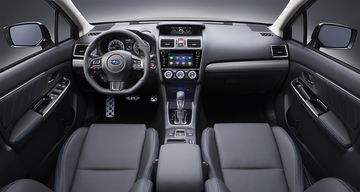 Vista panorámica del habitáculo del Subaru Levorg, destacando su ergonomía y acabados.