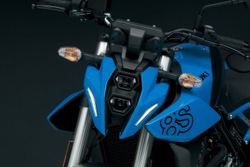 Vista frontal de la Suzuki GSX-8S 2024, destacando su diseño afilado.