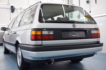 Vista trasera lateral del Passat VR6 Syncro, un clásico duradero.