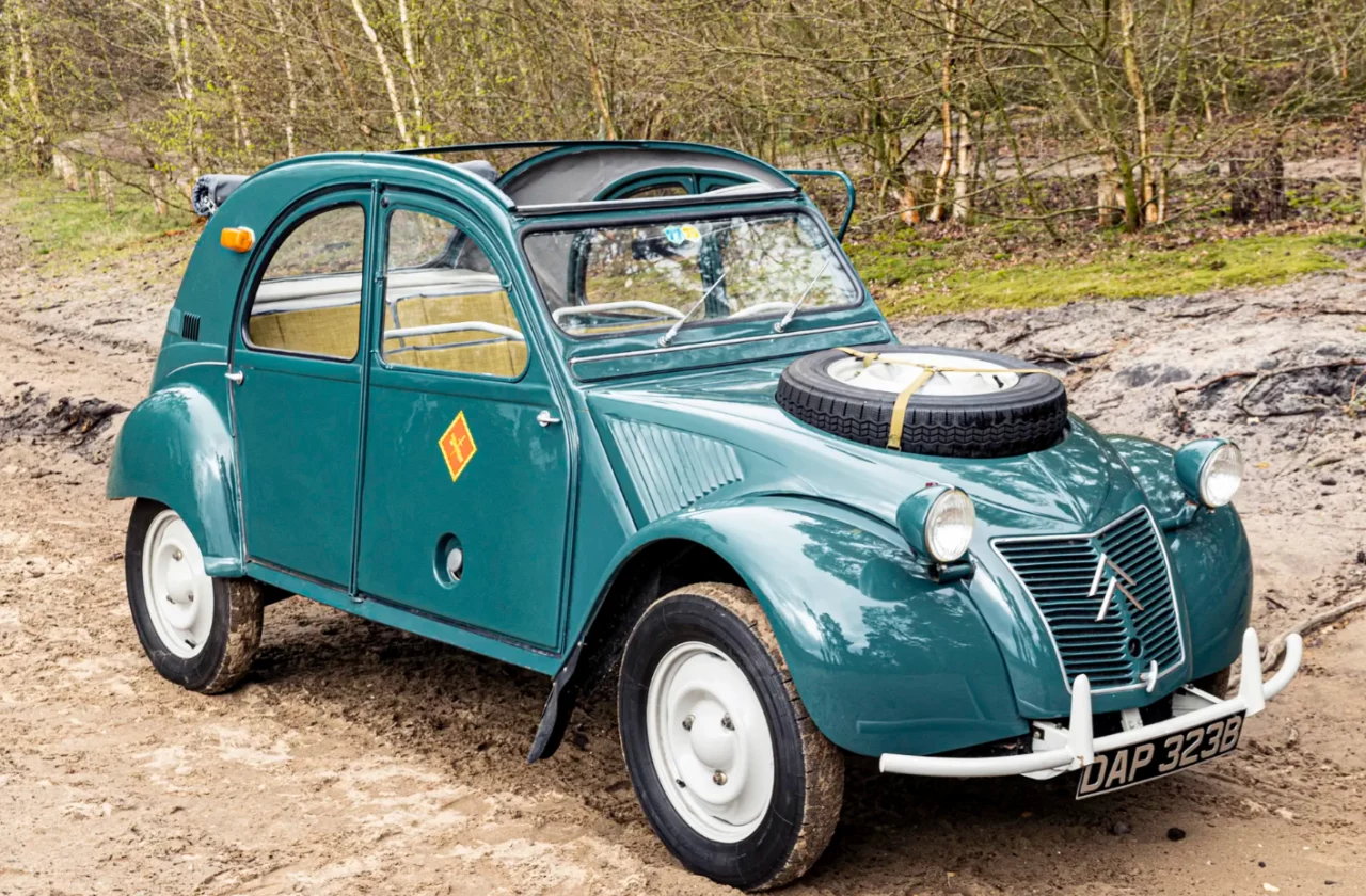 Citroën 2CV Sahara, versión 4x4 de la Guardia Civil