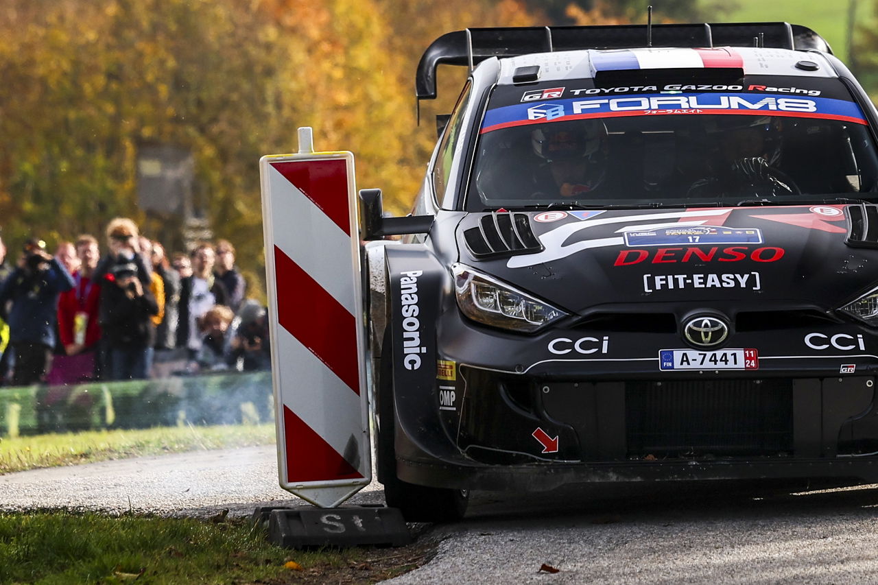 Ott Tänak domina las pistas en el Rally de Centroeuropa a bordo de su imparable Hyundai.