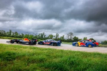 Confrontación épica de Red Bull: F1 vs Rallycross vs Drift vs Trophy Truck.