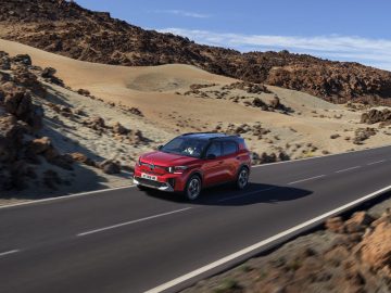 Vista dinámica del Citroën C3 Aircross en carretera