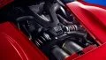 Vista del potente motor V8 del Ferrari F80, sinónimo de excelencia italiana.