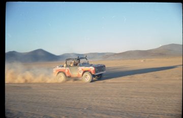 Ford Bronco Stroppe 2025 en acción, conquistando terrenos difíciles con solvencia.