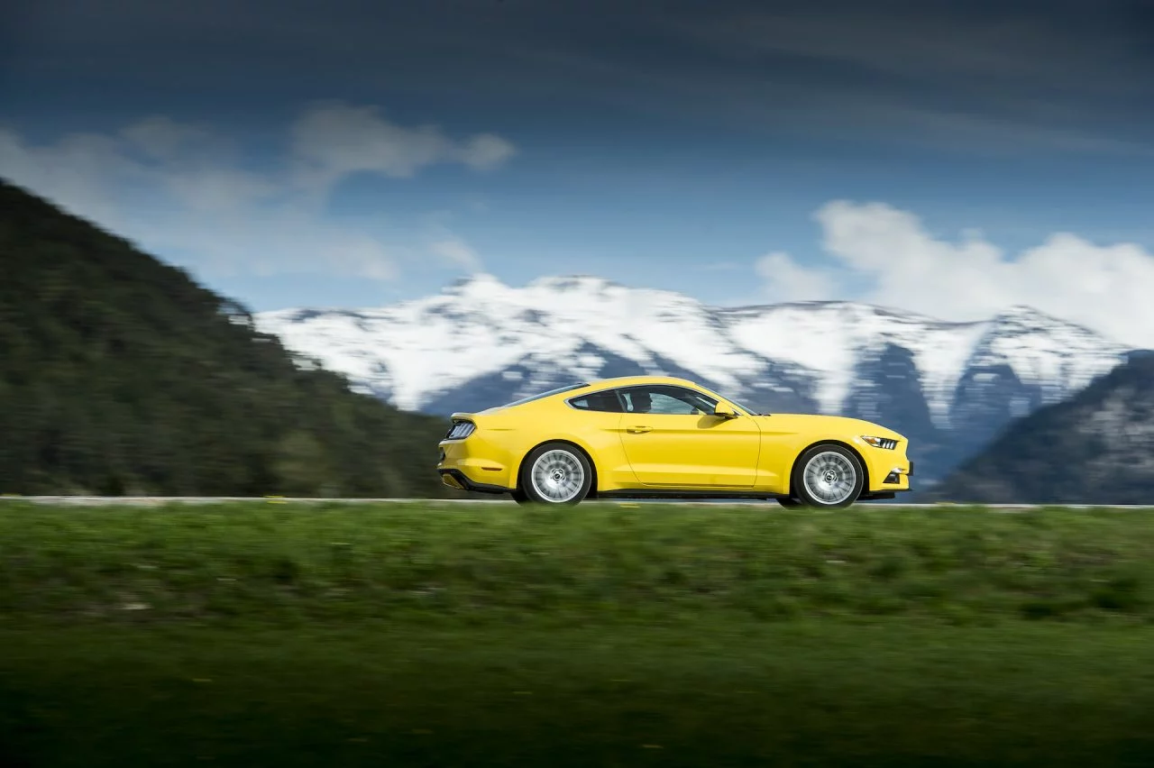 Mustang EcoBoost perfil imponente, poder y estilo a precio de oportunidad.