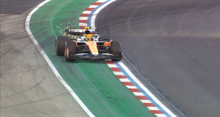 Lando Norris conquista la pole en Austin con maestría al volante de su McLaren.