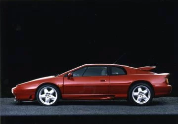 Lotus Esprit, icónico deportivo con diseño atemporal.