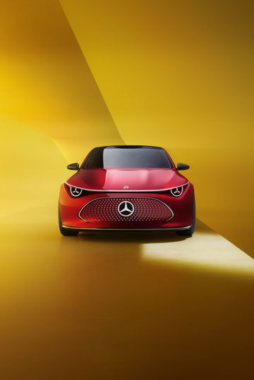 Vista frontal del Mercedes-CLA Concept 2025 con su impactante parrilla