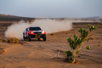 REVO T1+ dominando con destreza las dunas marroquíes.