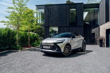 Toyota C-HR, combinación de diseño atrevido y eficiencia híbrida.