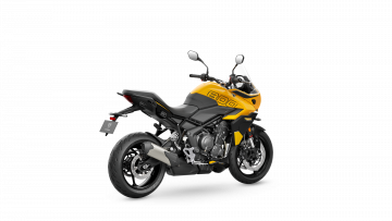 Perfil dinámico de la Triumph Tiger Sport 800, estilo aventurero