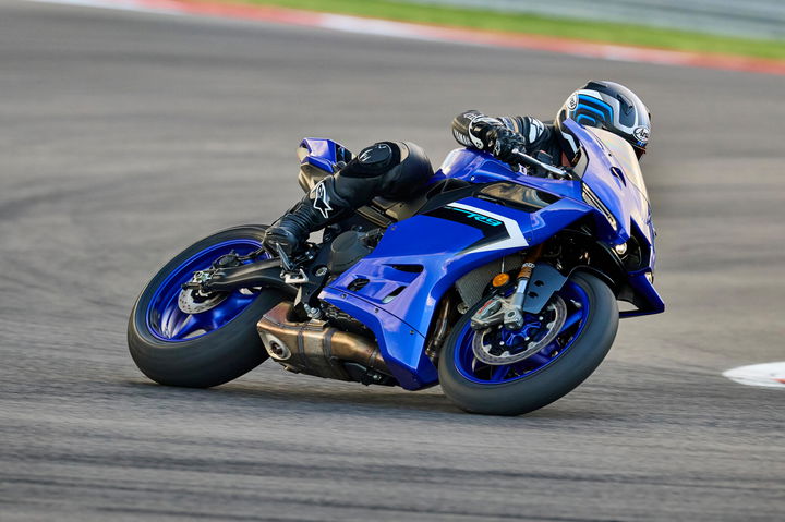 Nueva Yamaha R9, 119 CV y 195 kg de pura emoción.