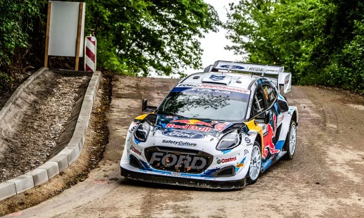 Ford Fiesta Rally2 en acción en el Rally de Croacia 2026.