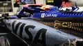 Bólido de F1 con branding Visa y Cash App, listo para competir en 2024