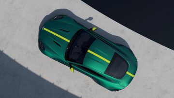 Vista aérea del techo de un Aston Martin Vantage AMV24 Edition con detalles exclusivos.