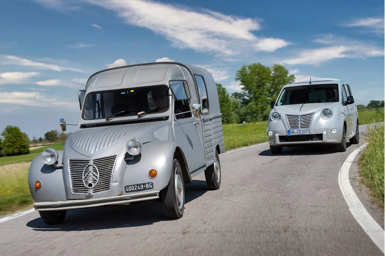 Furgones estilo 2CV, una fusión de diseño clásico y funcionalidad moderna.