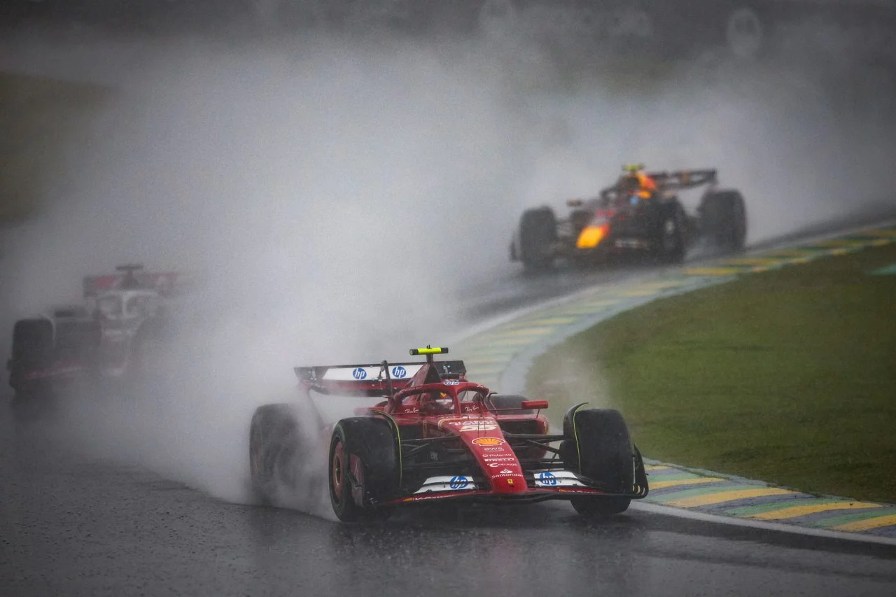 Charles Leclerc y Carlos Sainz buscan conquistar Las Vegas en este emocionante evento