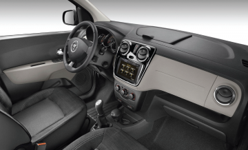 Vista del interior del Dacia Lodgy, con un diseño funcional y espacioso.