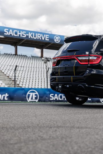 Vista del Dodge Durango, que combina diseño robusto con un aire deportivo.