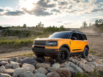 El Ford Bronco Sport se presenta como un 4x4 versátil con un diseño retro atractivo.