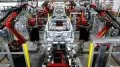 Vista de la cadena de montaje robótica en Gigafactory Texas