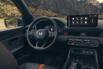 Vista del interior del Honda Passport, destacando su tecnología y confort.