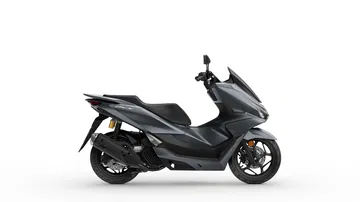 La Honda PCX 125 se muestra con su diseño renovado y práctico. Insuperable en su segmento.