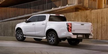 El Isuzu D-MAX 2025 muestra un diseño robusto y atractivo, ideal para terrenos difíciles.