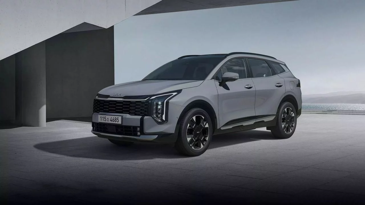 El KIA Sportage 2025 se presenta con un diseño moderno y estilizado, ideal para el segmento SUV.