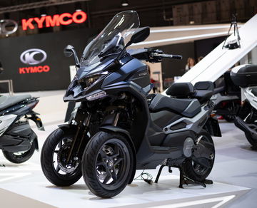 El KYMCO CV3 destaca por su diseño moderno y funcional, ideal para la ciudad.