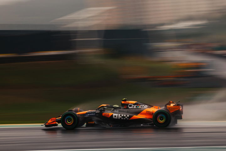 Lando Norris lleva el McLaren a la pole en una desafiante Qualy en Interlagos.