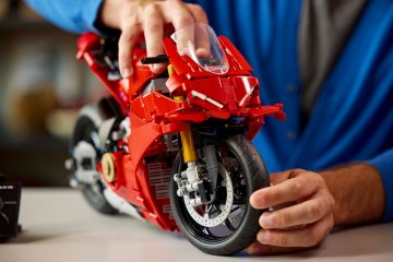 Es el verdadero Ferrari de las dos ruedas, pero gracias a sus 1.603 piezas, ahora tú mismo podrás fabricártela en casa.