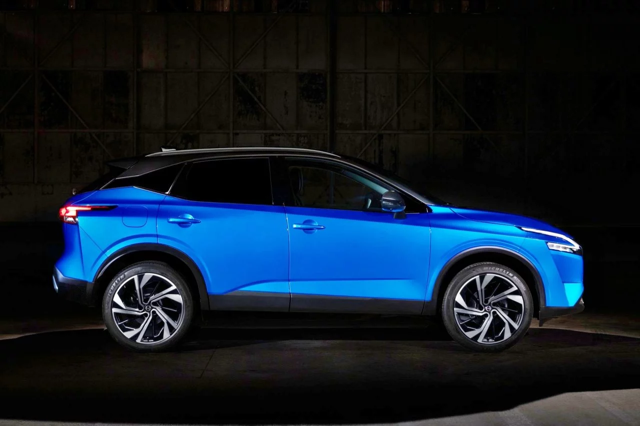 El SUV Nissan Qashqai destaca por su diseño moderno y funcionalidad práctica.