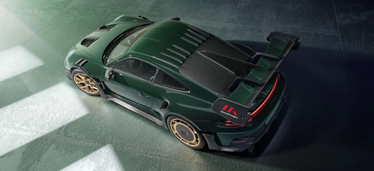 El Porsche 911 GT3 RS de Manthey Racing redefine el rendimiento en pista.