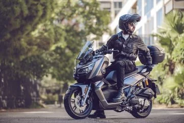 El QJ Motor ATR 125 es una moto económica, ideal para la ciudad