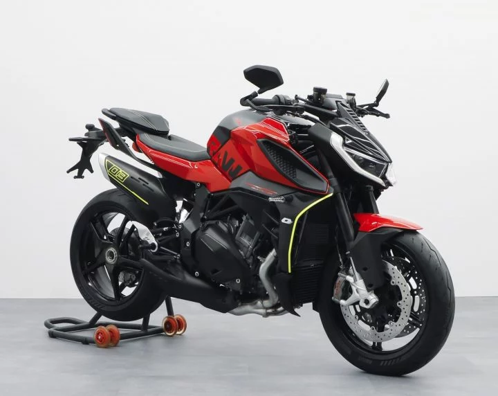 Nueva QJ Motor SRK 1000, una superbike de 163 CV y diseño italiano. 