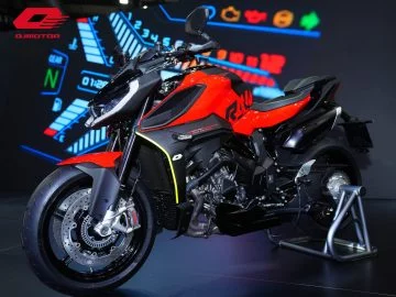 Presentación de la nueva QJ Motor SRK 1000, una superbike de 163 CV que fusiona tecnología y estilo italiano.