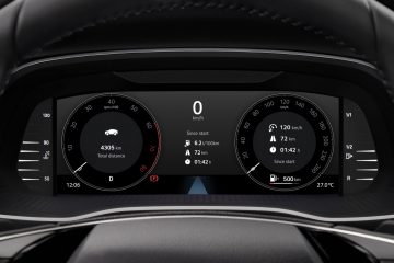 Pantalla digital del Skoda Octavia Combi, muestra información clara y accesible.