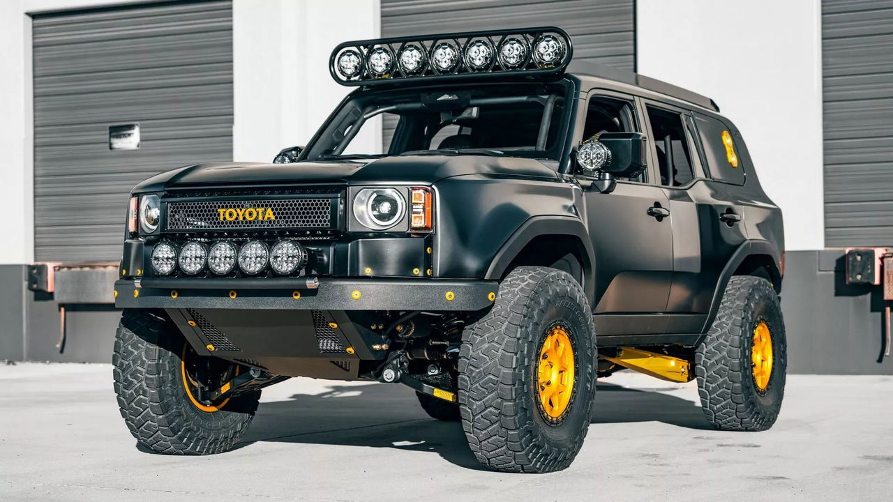 El Toyota Land Cruiser Westcott es un robusto SUV preparado para el off-road.