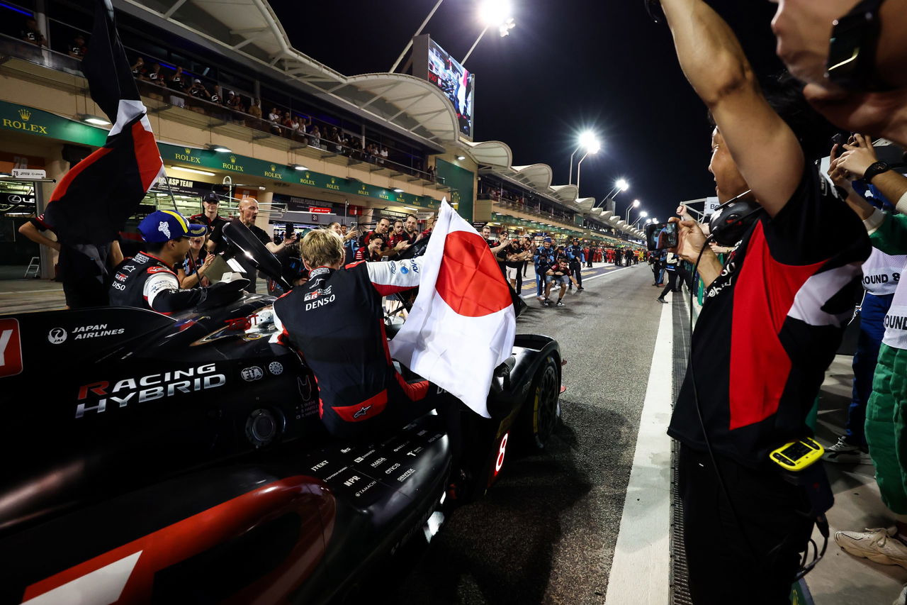 El Porsche #6 celebra la victoria en Bahrain pese a dificultades