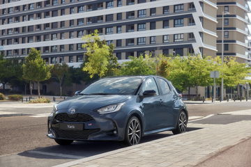 El nuevo Yaris GR Sport de Toyota destaca por su diseño dinámico y elegante.