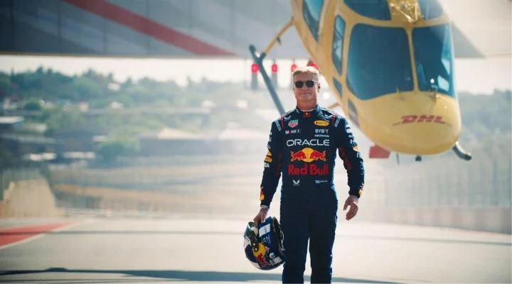 David Coulthard, embajador de Red Bull, en una exhibición llena de adrenalina.