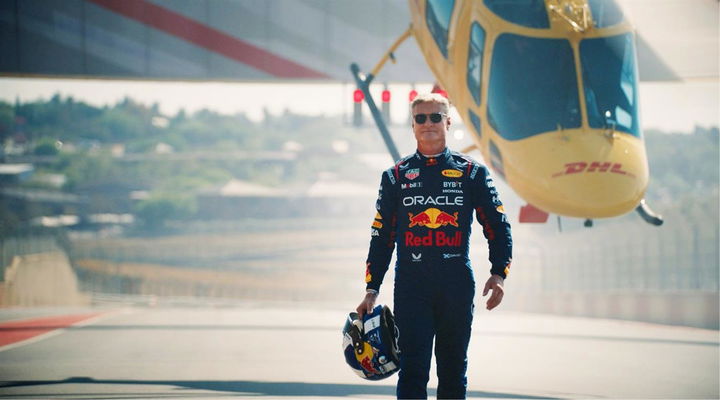 David Coulthard, embajador de Red Bull, en una exhibición llena de adrenalina.