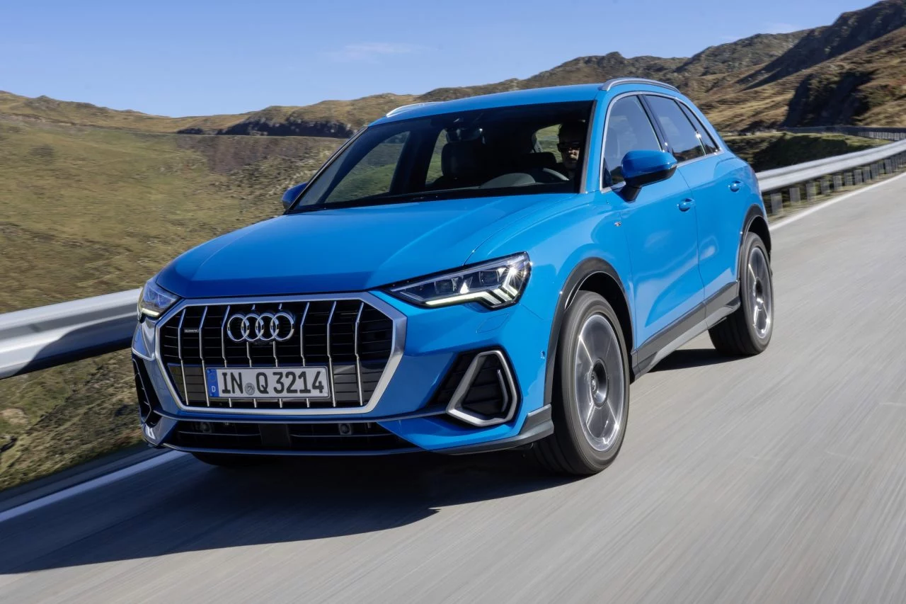 El Audi Q3, el diésel más vendido en España, combina estilo y versatilidad en un SUV compacto.